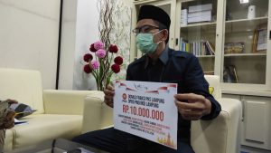Sisihkan Gaji, Fraksi PKS Lampung Donasi Untuk Negeri
