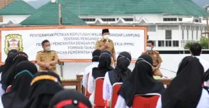 Jelang Akhir Jabatan, Herman HN Melakukan Penyerahan SK Kepada 90 PPPK Baru