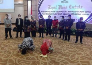 KPU Kota Bandarlampung Resmi Menetapkan Eva Dwiana-Deddy Amarullah Walikota dan Wakil Walikota Bandarlampung Terpilih
