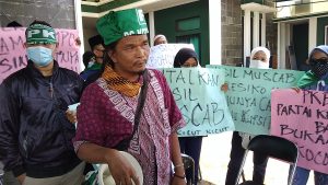 Puluhan Massa Geruduk Kantor PKB Lampung, Tuntut Cak Imin Pecat Nunik