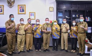 Gubernur Arinal Raih Itera Adi Karsa Madya 2020