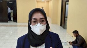 Pansus LKPj Soroti Kinerja DLH Tangani Limbah Masker