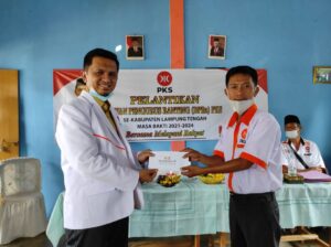 Vittorio Beri Bantuan Dana Bergulir untuk UMKM di Trimurjo