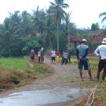 Menyambut Hari Raya Qurban, Pemdes Harapan Jaya Besih-bersih Desa