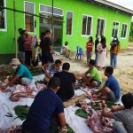 Masjid An Nur Perumahan Sakura Residence Kedaung Bagikan 128 Paket Daging Kurban