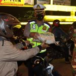Ditlantas Polda Lampung Cek Pos dan Baksos ke Pengendara