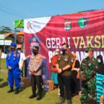 Masyarakat Antusias Mengikuti Vaksinasi Pertama di Pulau Pahawang