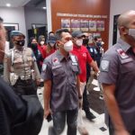 Nia Ramadhani dan Ardi Bakrie Keluar dari Polres Jakpus Pakai Baju Tahanan, Polisi Kejar Pemasok Sabu!