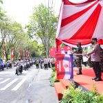 Tinjau Vaksinasi di Kaltim, Kapolri Minta Warga Mau Dirawat di Tempat Isolasi Terpusat