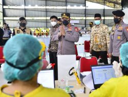 Tinjau SVMI di UI, Kapolri: Hilangkan Perbedaan Bersatu Lawan Covid-19