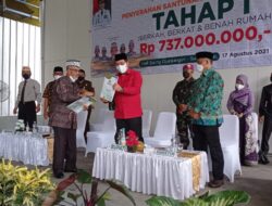 HUT RI ke-76, BAZNAS Salurkan Bantuan 737 Juta