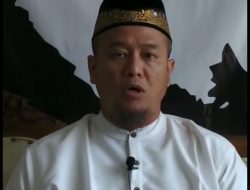 Ustaz Royan Beri Klarifikasi Viral 5 Polisi Ikut Demo Kunjungan Jokowi di Lampung