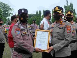 Kapolres Lampung Utara Beri Reward Kepada 56 Personel Berprestasi