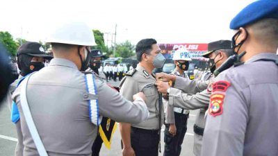Pimpin Upacara PTDH Anggota, Kapolda Lampung: Kita Penegak Hukum Tidak Boleh Melanggar Hukum!