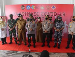 Kapolri Jenderal Listyo Sigit Vaksinasi Serentak di Graha Wangsa Bandar Lampung