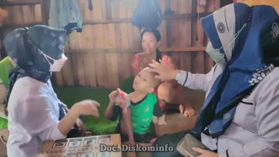 Atas Instruksi Bupati Tuba, Kadiskes Bergerak Cepat Kunjungi Pasien Mal Nutrisi di Menggala