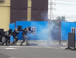 Menegangkan, Ledakan Bom Warnai Pengukuhan Pasukan Respon Cepat Power On Hand Kapolda