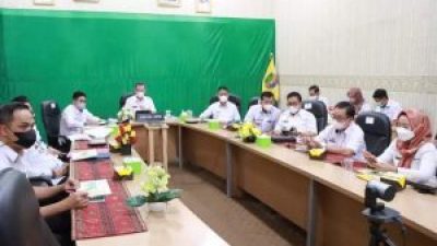 Sekdaprov Fahrizal Hadiri Rapat Evaluasi Program Pemberantasan Korupsi