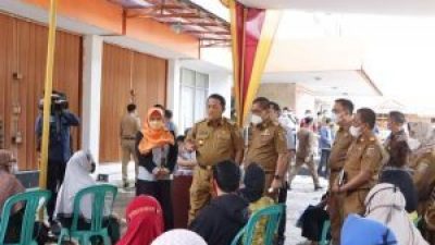 Gubernur Lampung Arinal Launching Penyerahan Bantuan Sembako Tunai