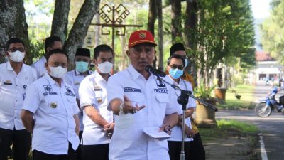 Bupati Parosil Lepas Keberangkatan Pawai Tahrib Sambut Ramadhan 1443 H