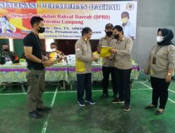 Sosperda AKB : Pakde Siman Minta Masyarakat Pringsewu Konsisten Mentaati Prokes dan Jaga Kehatan