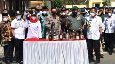 Danrem 043 Gatam Hadiri Konferensi Pers Ungkap Kasus dan Pemusnahan Barang Bukti Narkoba Polda