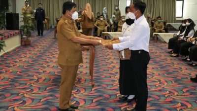 Gubernur Lampung Serahkan SK PPPK Guru Secara Simbolis