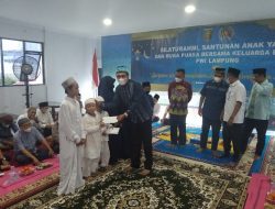 PWI Lampung Santuni Anak Yatim dan Warakawuri