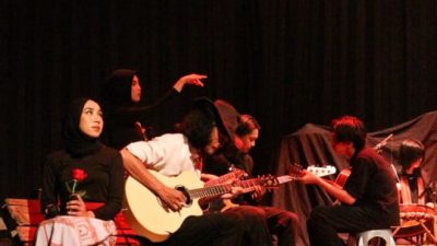 Orkes Bada Isya UKMBS Unila Tampilkan Seni Pertunjukan Cadang Dilih