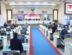 Wagub Chusnunia Hadiri Rapat Paripurna DPRD Provinsi Lampung, Soal Pansus LHP BPK atas LKPD
