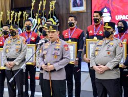 Kapolri Jenderal Sigit Berikan Penghargaan ke Atlet Polri yang Sumbang Medali untuk Indonesia di Sea Games