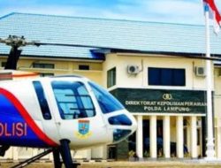 Petugas Gakkum Polairud Polda Lampung Tindak Pemotongan Kapal Karam Di Perairan Cukuh Balak, Tanggamus