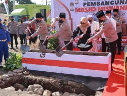 Wakapolri Letakan Batu Pertama Pembangunan Masjid di Kediri