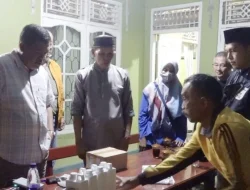 Bupati Lampung Tengah Bagikan Obat Hewan di Seputih Agung