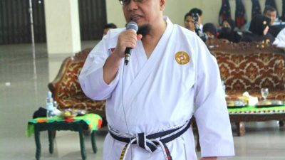 Tony Eka Candra Melepas Atlit Karate BKC Lampung
