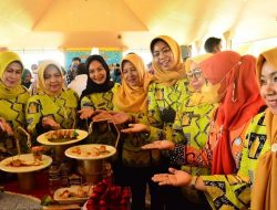 Ketua TP PKK Lamteng Hadiri Lomba Masak Serba Ikan Tingkat Provinsi