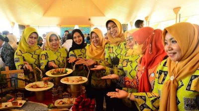 Ketua TP PKK Lamteng Hadiri Lomba Masak Serba Ikan Tingkat Provinsi