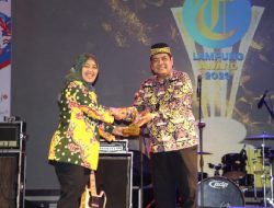 Terima Nominasi The Best Capacity Building pada Ajang Tribun Lampung Award 2022, Wagub Sampaikan Apresiasi