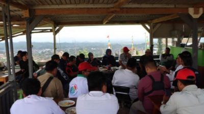 Polres Tanggamus Fasilitasi Restoratif Justice Melalui Rembuk Pekon