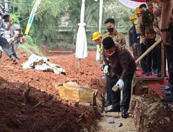 Gubernur Arinal Meletakan Batu Pertama Pembangunan Al Kautsar Indoor Sport Center