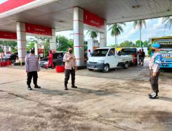BBM Naik, Polres Lamtim Terjunkan 30 Personel Amankan SPBU