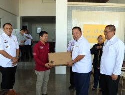 Gubernur Arinal Serahkan Bantuan Bagi PKH, TKSK, dan Tagana, Pordam