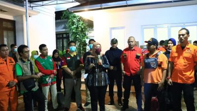 Wagub Chusnunia Lepas Relawan Lampung untuk Gempa Cianjur Jawa Barat