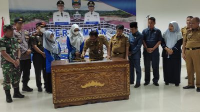 Bupati Agus Istiqlal Resmikan Gedung Komplek Perkantoran Pemkab Pesisir Barat