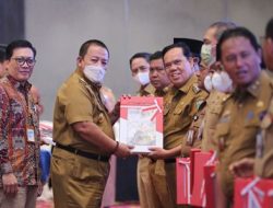 Gubernur Lampung Serahkan DIPA dan Buku Alokasi Transfer ke Daerah Tahun Anggaran 2023
