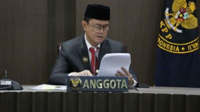 DKPP Berhentikan Jabatan Ketua Bawaslu Pesibar