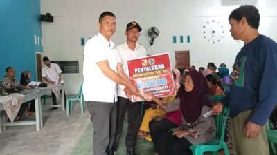 47 KPM Tiyuh Makarti Terima Bantuan Langsung Tunai (BLT) DD