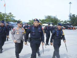 Kapolda Lampung Dampingi Dankor Brimob Polri Pantau Arus Mudik di Pelabuhan Bakauheni