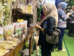 Stand Dinas Kehutanan jadi Moment Fotogenik buat Pengunjung