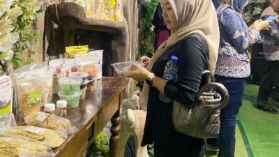 Stand Dinas Kehutanan jadi Moment Fotogenik buat Pengunjung